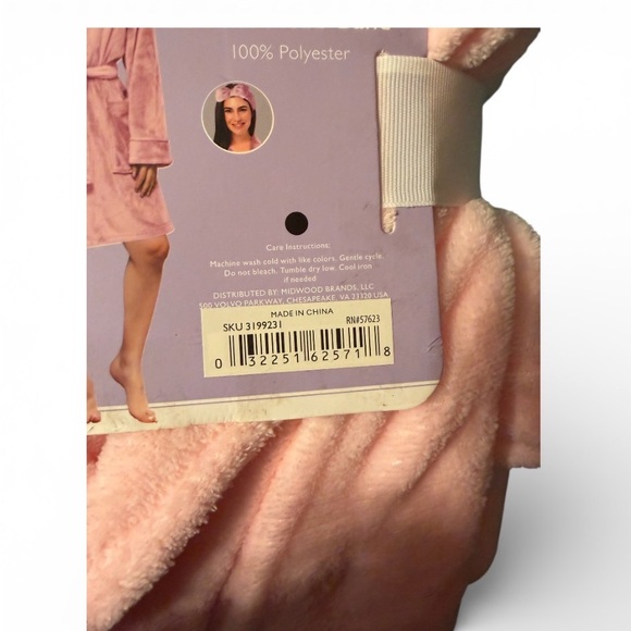 Just Be Pink Robe and Spa Bundle - Picture 10 of 12